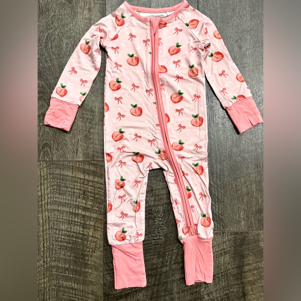 Baby girl Bamboo Zipper Sleeper Pajamas Trendy Bow & Peach Print 12-18m